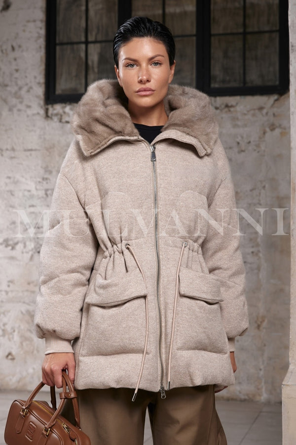 𝐋𝐈𝐌𝐈𝐓𝐄𝐃 𝐄𝐃𝐈𝐓𝐈𝐎𝐍 LUCIANA Wool Down Puffer with Mink Fur