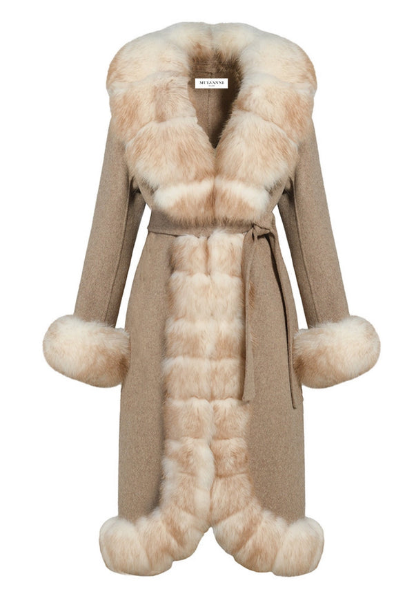 Woman wool alcantara beige coat with luxurious fox fur. 