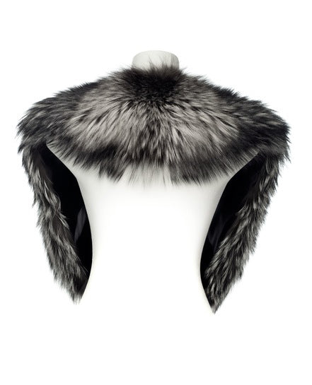 A silver fox fur collar/scarf. 