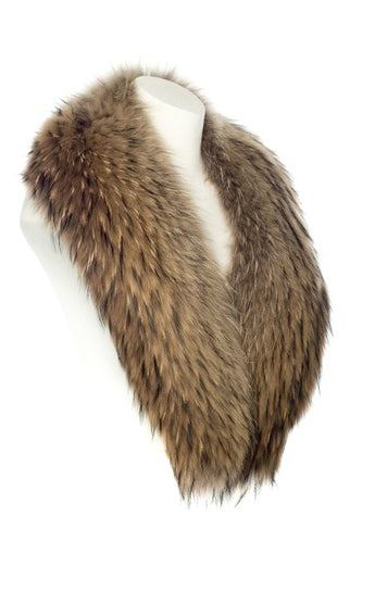 A raccoon fur collar for women. 